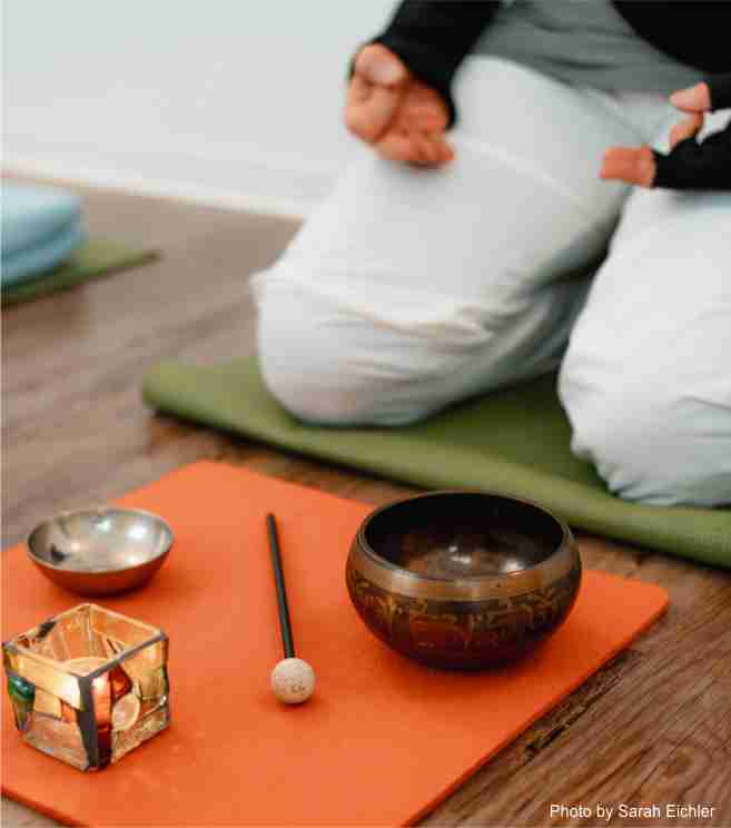 Meditation und Yoga Nidra für innere Ruhe und Entspannung.